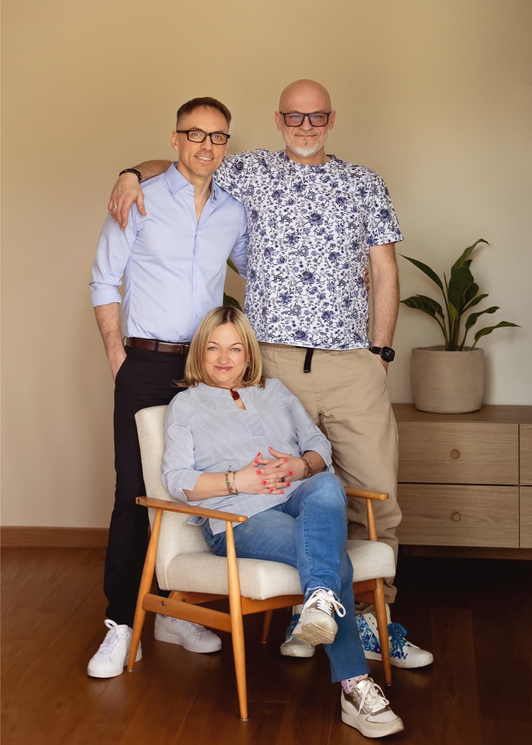 Zespół True Light: Krzysztof Pawłuszko, Wojciech Męciński i Katarzyna Tomiczek w gabinecie